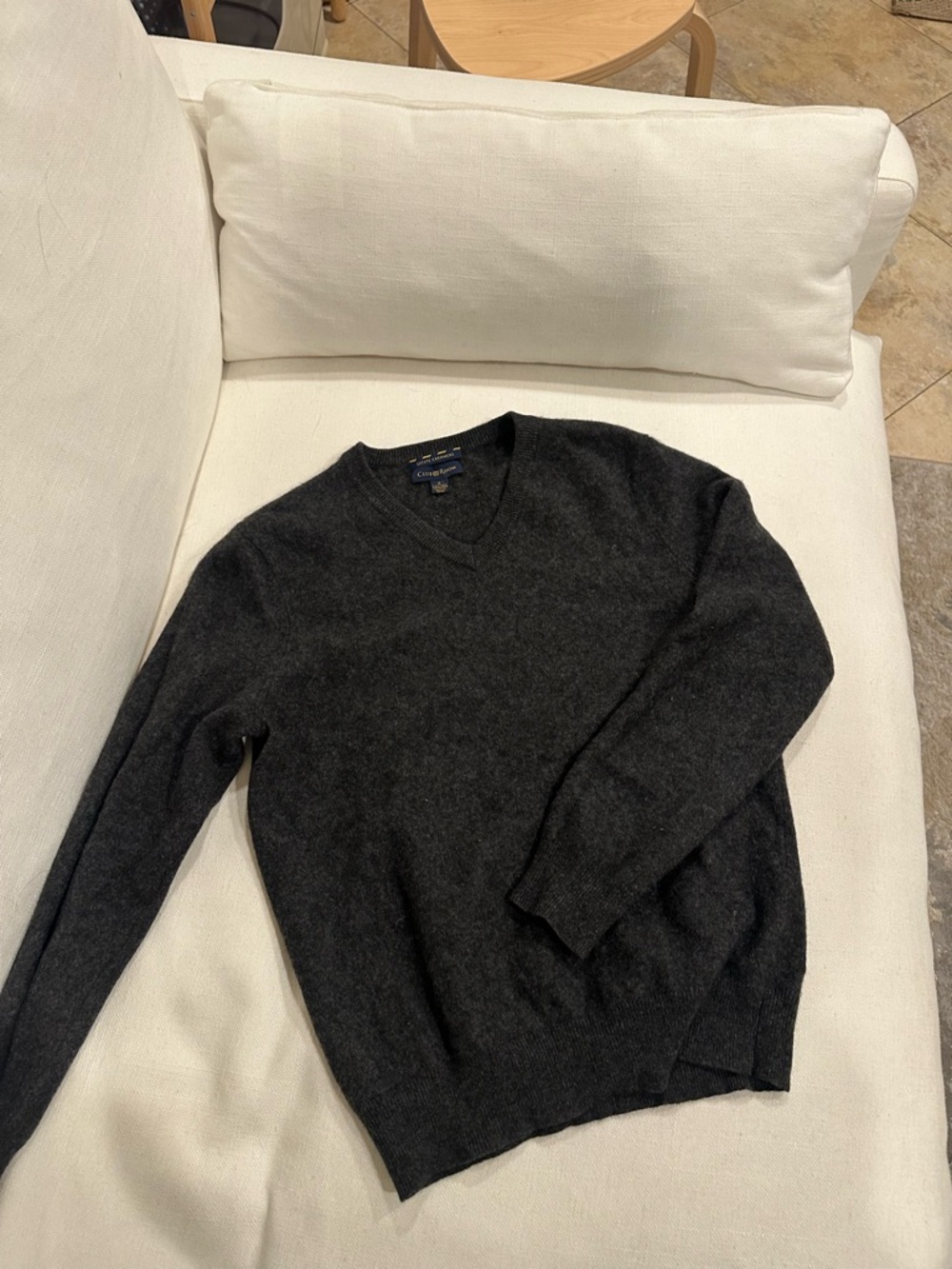 Charcoal V-Neck 100% Cashmere Sweater - Classic Men's Knit